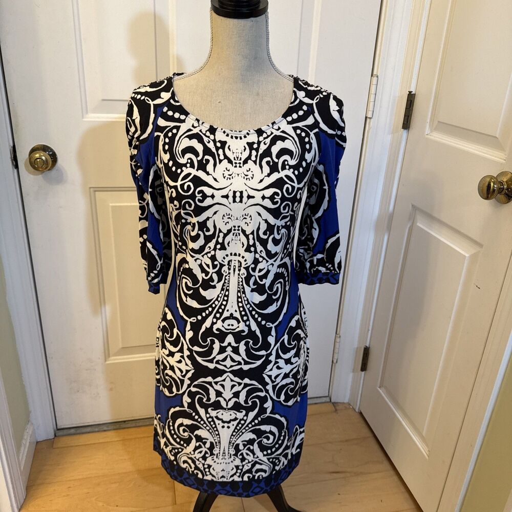 BLUE BEAUTY Donna Morgan Royal Blue Long sleeved Knee Length Dress Size 6